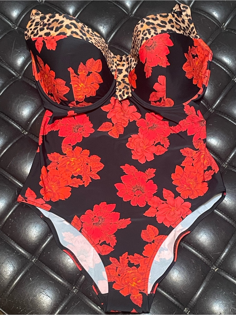 Pour Moi St Lucia Red Floral & Leopard Print Underwire Swimsuit Sz 38I NWT - Picture 8 of 11